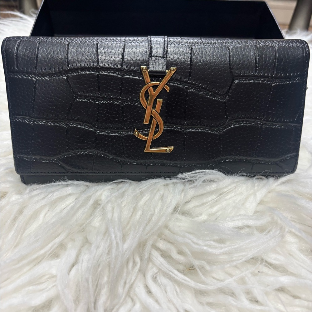 Saint Laurent Black Croc-Embossed long wallet with Gold Logo - Picture 2 of 4